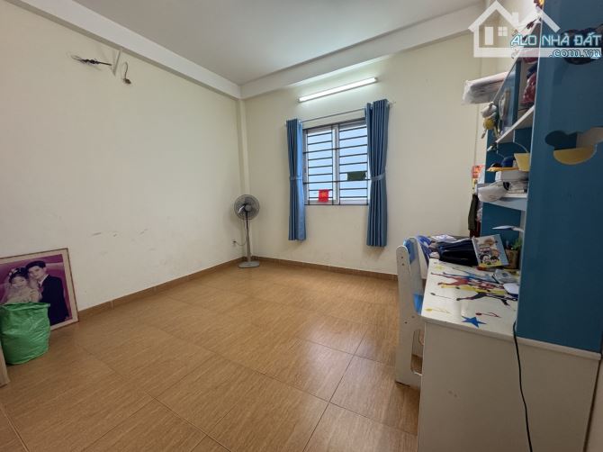 Bán nhà HXH đỗ cửa 4 tầng đẹp ở ngay Nguyễn Văn Quỳ,Q7 TP. HCM chỉ nhích 7 tỷ xíu - 3