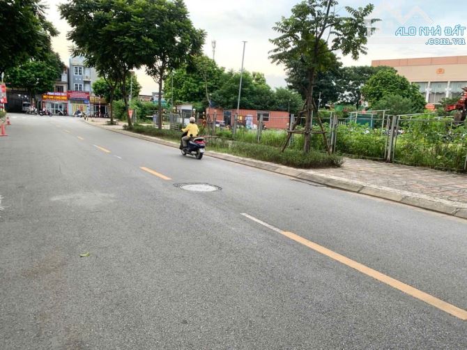 Bán nhà 6 tầng căn góc, thang máy, vị trí đẹp, ngõ thông ô tô giá 9 tỷ tại Việt Hưng - 3