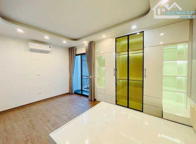 Bán nhà Việt Hưng, Long Biên 30m2, 5 tầng, gần ô tô, 5.9 tỷ - 3