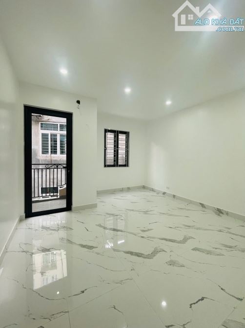 4,58ty  Bán nhà 4 tầng tại  tdc Đoàn kết Quán nam  ,lê chân,   Dt 67m ngang hơn 4m - 3