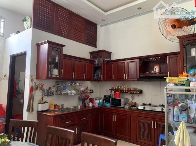Bán Nhà Trệt Lầu Trục Chính Hẻm 71 Cách Mặt Tiền Đường CMT8 25m ( Cặp Bên Đại Học Cảnh sát - 3