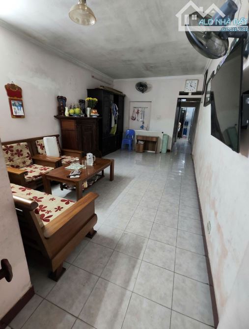 bán căn tập thể tầng 1 ngã tư quan hoa, cầu giấy, kinh doanh, ô tô đỗ cửa - 3