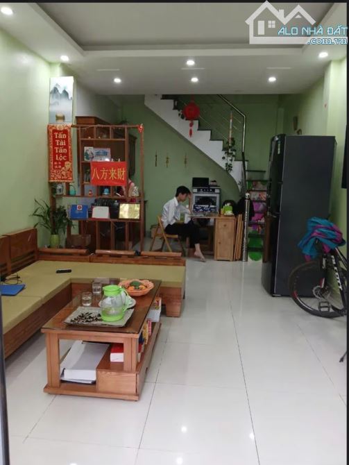 CẦN BÁN GẤP NHÀ MẶT PHỐ LÊ VĂN HIẾN 37M2, 5 TẦNG, MT 3.7M, 12.5 TỶ, VỈA HÈ RỘNG, KINH DOA - 4
