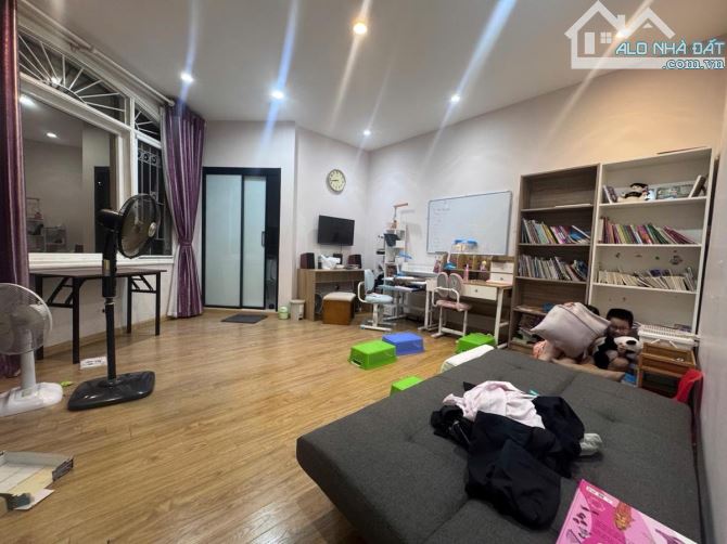 Bán Nhà Phân Lô Ô Tô Tránh Trung Tâm Cầu Giấy 72m2 Lô Góc 3 Mặt Thoáng Mặt Tiền Rộng 11m - 4