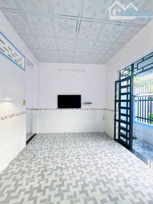 BÁN NHÀ cấp 4 khu dân cư Thành Giao. Gần chợ Miễu Ông, UBND Phường - 4