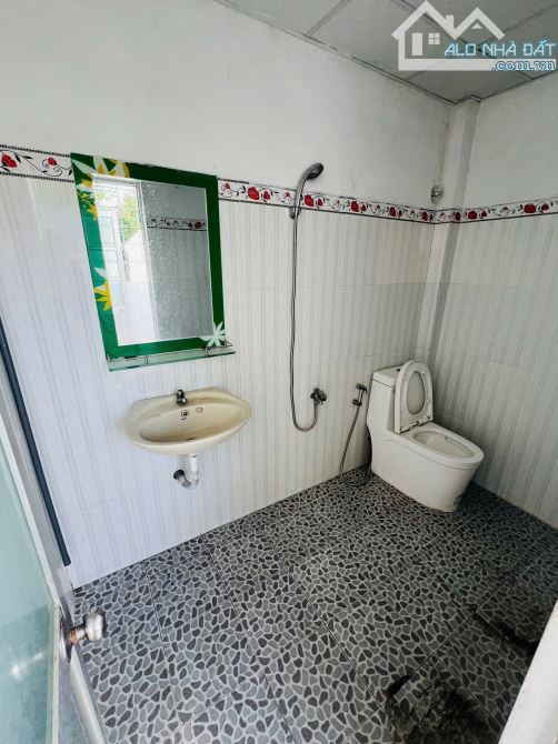 Bán nhà 2 tầng TĐC Đất Lành Vĩnh Thái đường 10m ngang hiếm 4.5m  -------- - DT: 73.1m2 nga - 4