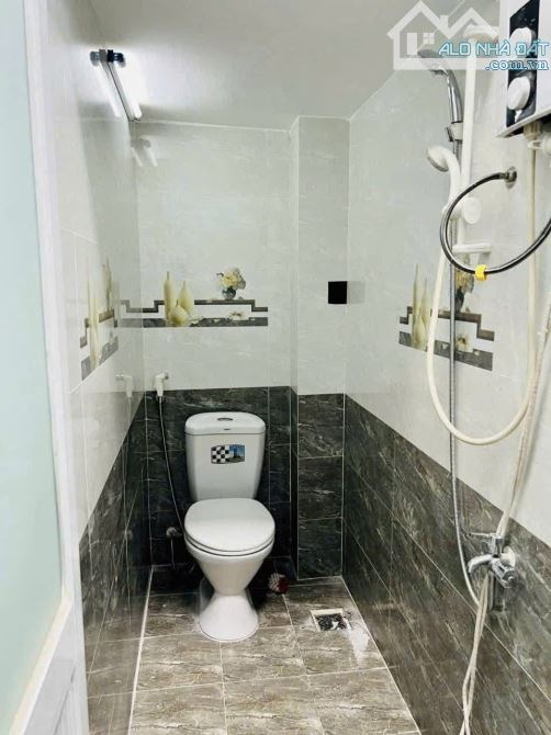 Bán nhà Nguyễn Thái Sơn, Gò Vấp. Giá: 2 tỷ 450tr, DT: 63m, sổ hồng riêng, nhà mới có nthất - 4