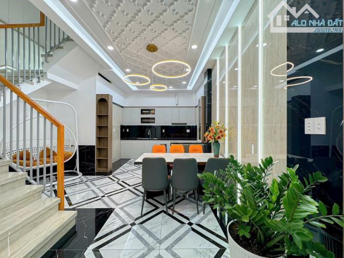 Bán nhà đẹp full nội thất đường Trần Văn Khánh, Quận 7, Dt 5,2 x11m, 3 lầu. Giá 6,79 tỷ - 4
