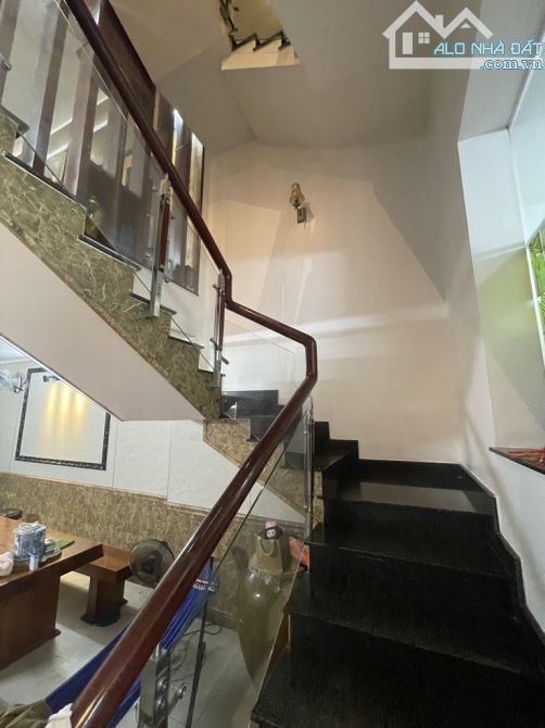 NHÀ 4 TẦNG TOÀN GỖ LIM - 75M2 - NGAY MT LÊ ĐỨC THỌ GÒ VẤP - Ô TÔ NGỦ TRONG NHÀ - 9.15 TỶ - 4
