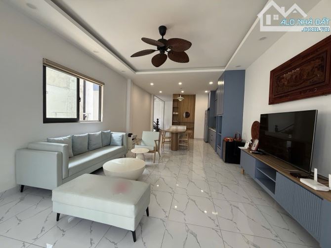 Q7 BIỆT THỰ MINI 8.4x14M 118M2 CÁCH MẶT TIỀN 40M VỊ TRÍ TRUNG TÂM Q7 12.x T - 4