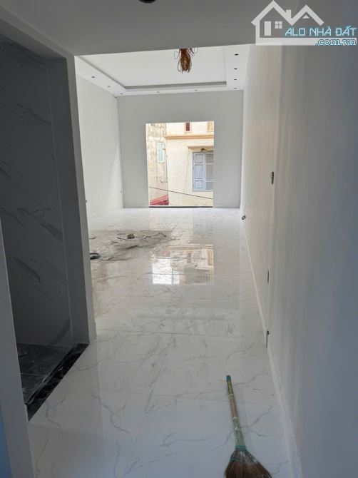 Bán nhà trong ngõ 302 văn cao cho thuê dòng tiền cao - 4