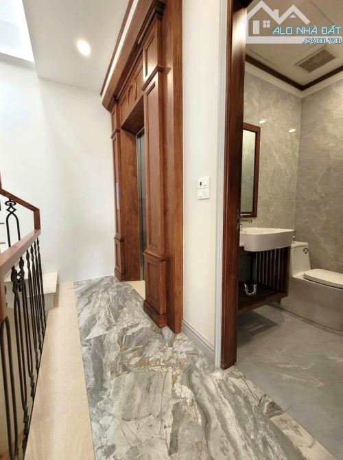 NGÕ Ô TÔ, THÔNG, VỪA Ở VỪA KINH DOANH - 50M2, MT 4M, 7 TẦNG THANG MÁY - CẦU GIẤY - 4