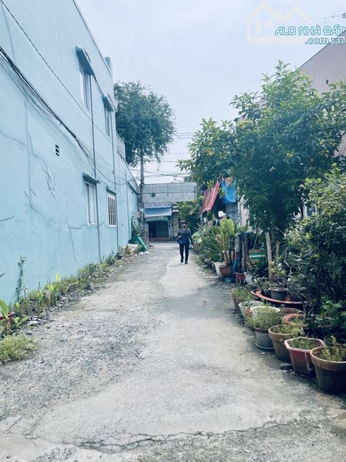 BÁN NHÀ HẺM XE HƠI 3 TẦNG GẦN NÚT GIAO GÒ DƯA DÒNG TIỀN KHỦNG 8X15 CHỈ 9,5 TỶ. - 4