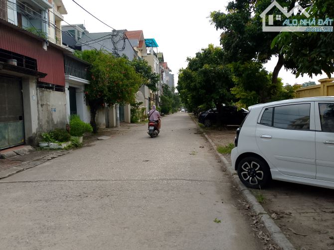 Đất Trâu Quỳ, 2 thoáng, Ô tô tránh, View sân bóng, Xây 7 tầng tuyệt đẹp 78M Nhỉnh 8T - 4