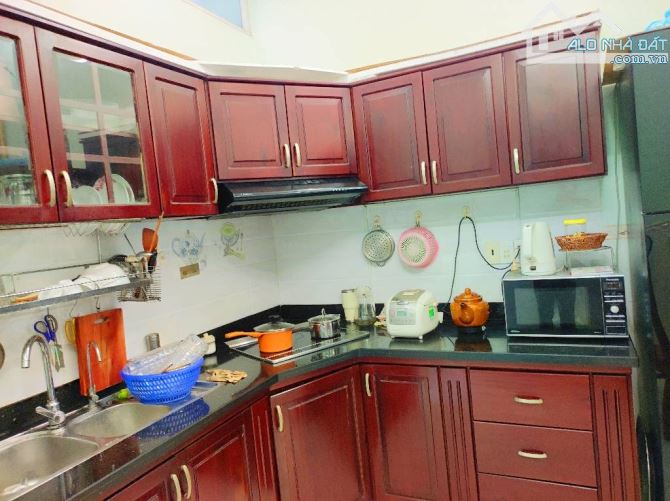 HẺM XE HƠI RA VÔ THOẢI MÁI NGUYỄN XÍ 70M2 NHÀ 4 TẦNG 4PN CHỈ hơn 12🧄 - 4