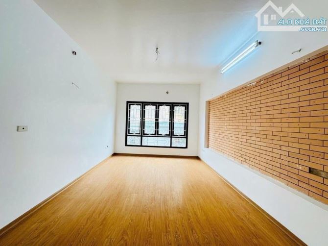PHÂN LÔ QUÂN ĐỘI - TRUNG TÂM CẦU GIẤY - Ô TÔ TRÁNH - KINH DOANH SẦM UẤT - VIEW BẢO TÀNG. - 4