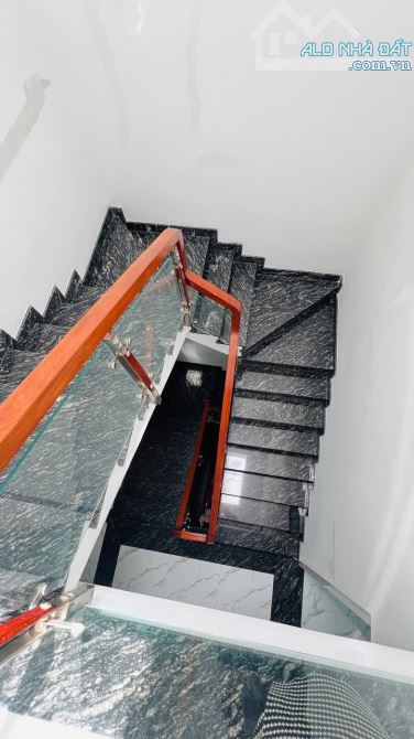 Nhà phố 4x15m, đường 7m, Lâm Thi Hố Q12 - 4