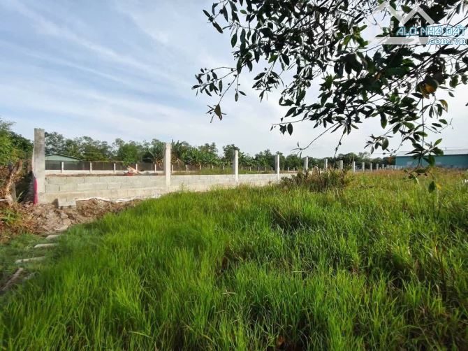 Chính chủ Bán đất MT 2500m2 đối diện Khu du lịch Song Long đường D1, Quận 9 giá rẻ 15.2tr/ - 4