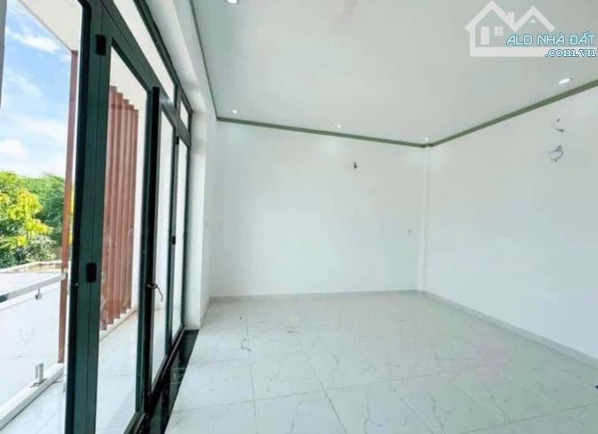 CHỦ NGỘP NÊN CHỈ CẦN TRẢ TRƯỚC 550tr CÔNG CHỨNG NHẬN NHÀ Ở NGAY - 4
