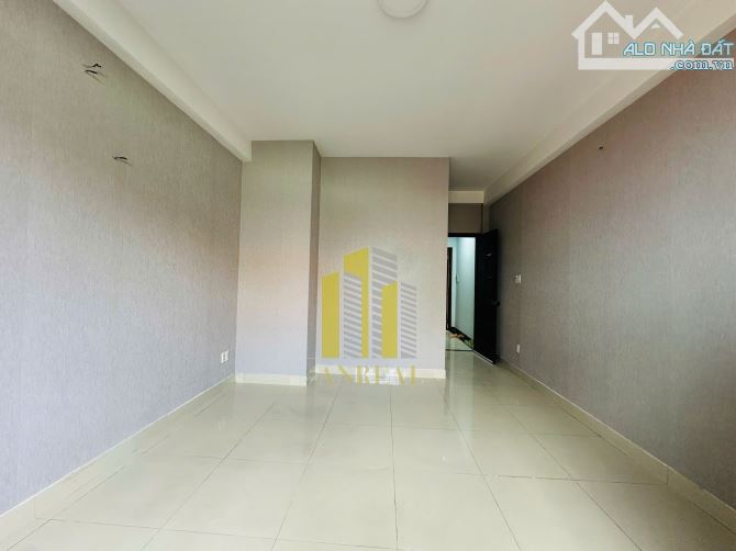 NHÀ ĐƯỜNG TRẦN NÃO MỚI TINH GIÁ 25 TRIỆU 4 PHÒNG - 4