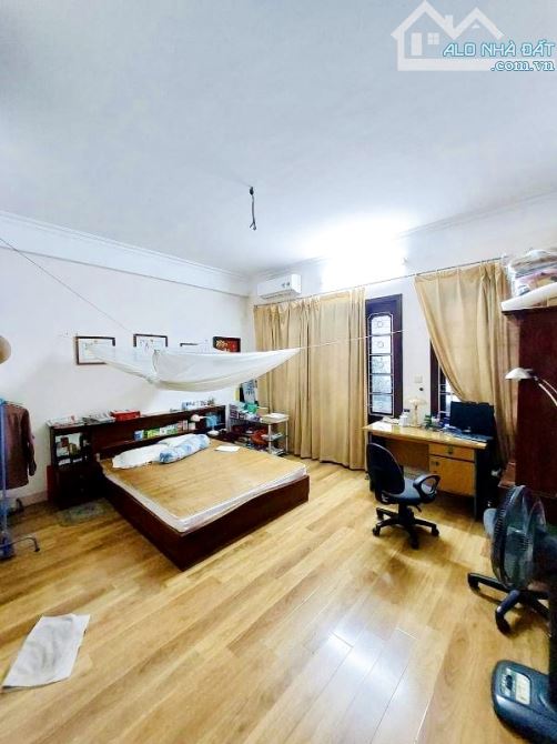 Hào Nam: 1 mặt phố 1 mặt ngõ ô tô tránh, vỉa hè, KD, gara, 2 thoáng, ở & cho thuê 104m*5T