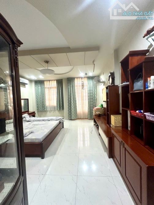 NHÀ TÂN BÌNH - KHU VIP BÀU CÁT - PHẠM PHÚ THỨ - DT: 100M2 (4.6 x 22m) - 4 TẦNG - HẺM 5M - 4