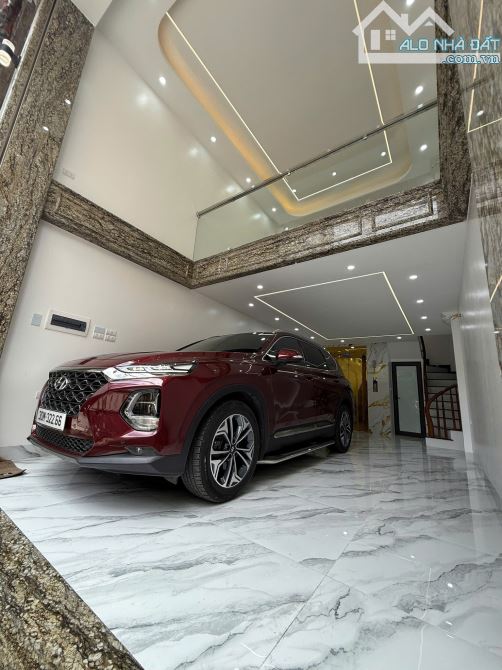 Nhà mới mặt phố Hoàng Mai, oto ngủ trong nhà, thang máy xịn, thiết kế đẹp sang trọng