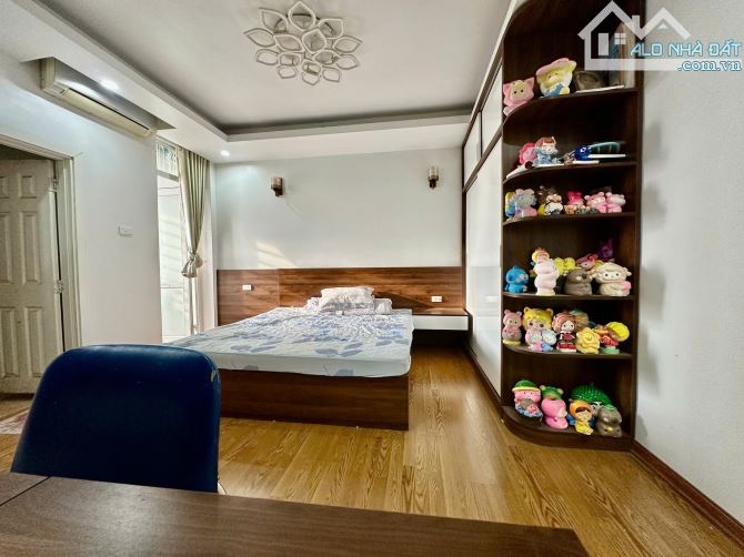 BÁN CĂN HỘ 130M2 3 NGỦ 2WC FULL NỘI THẤT PHỐ NGUYỄN ĐỨC CẢNH HOÀNG MAI - 4