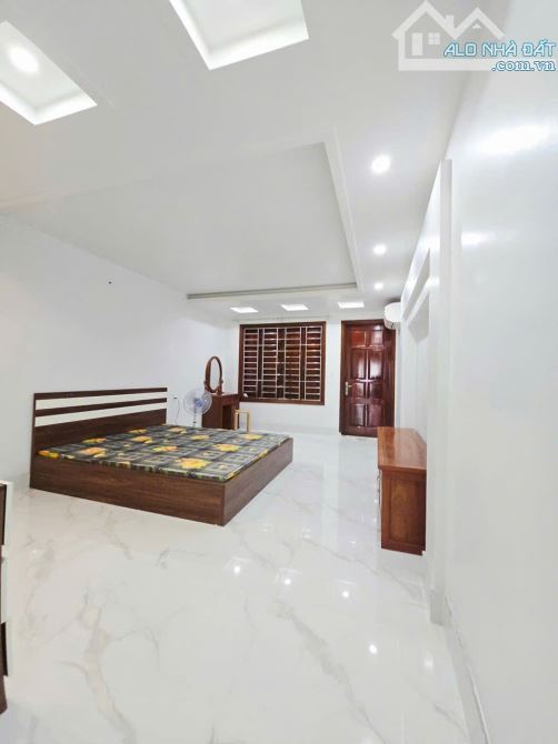 Bán nhà 5 tầng ngõ ô tô ngay An Trực, Sở Dầu, Hồng Bàng, Hải Phòng. 97m2- 6,6 tỷ - 4
