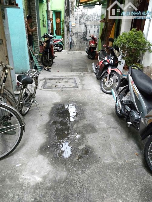 Nhà mới đẹp - Hàng hiếm Quận 6 - Gần Nguyễn Văn Luông, Hậu Giang -  2PN 2WC - SHR - 4