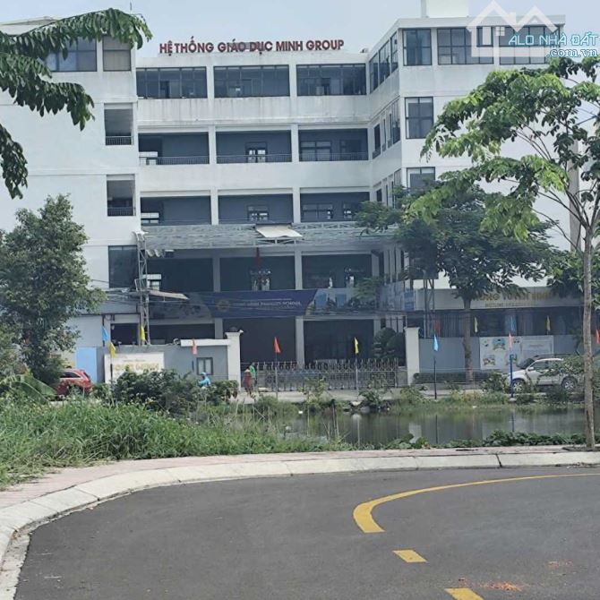 Nhà vip khu Hà Đô, đường 12m Lê Thị Riêng, P.Thới An, Q.12, sát Gò Vấp, 90m2, 3 tầng, 7,8 - 4