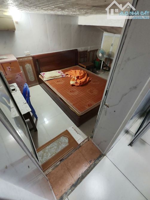 BÁN  TẬP THỂ TẦNG 1, KINH DOANH, Ô TÔ ĐỖ – QUAN HOA, CẦU GIẤY. 70M2 – 2PN. 4,63 TỶ - 4
