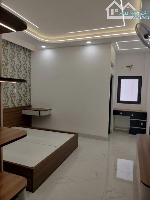 Nhà bán: đường Lê Đình Cẩn. Quận Bình Tân. DTSD 64m2. 5- tầng, giá 7,5 tỷ - 4