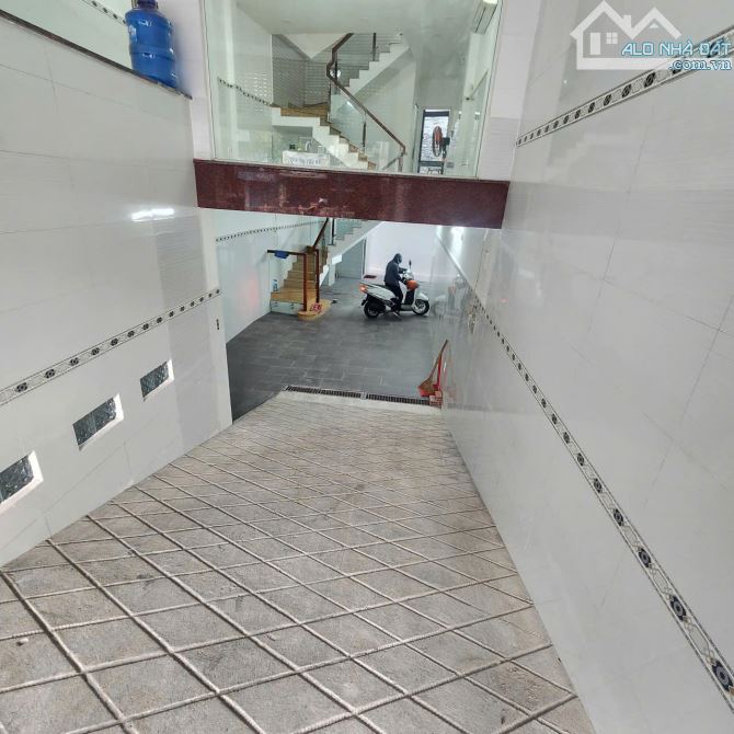 Mặt tiền Lê Văn Duyệt, P.1, Q.Bình Thạnh, 4.5m*15m, hầm 5 tầng, 45tr/th - 4
