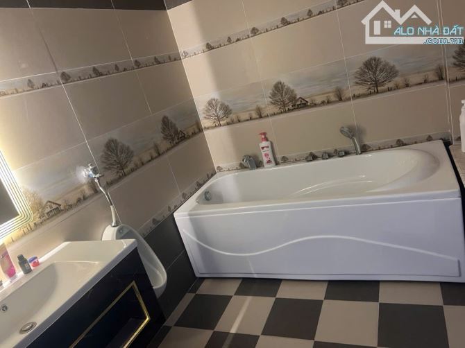 Bán nhà 3 tầng KDC Nam Khang – 56m² – HXH Nguyễn Duy Trinh - giá 5.5 tỷ - 4
