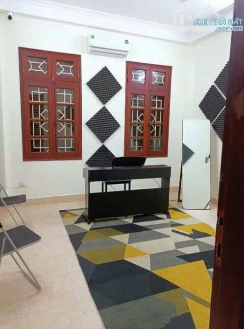 Cho thuê nhà ô tô, vp, Cảm Hội-Hai Bà Trưng, 65m2, 5 tầng, 7 ngủ, 22 triệu. - 4