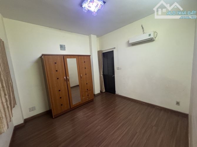 Bán Gấp Chung Cư Đông Diều, Quận 8, 76m2, Lầu 2 , Cho Thuê 10tr Tháng , Giá 2.95 Tỷ TL - 4