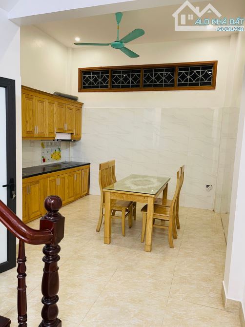 TRUNG TÂM TÔ HIỆU - HÀ ĐÔNG- DÂN XÂY CHẮC CHẮN, ĐẸP- SANG TRỌNG.  50m² - Nhỉnh 9 tỷ - 4