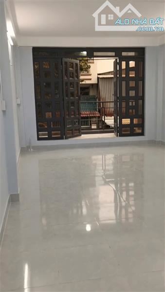 4 TẦNG- TÂN HÒA ĐÔNG -BÌNH TRỊ ĐÔNG- BÌNH TÂN -ĐƯỜNG 12M VỈA HÈ- XE TẢI-DT: 4*15M- 6 TỶ 8 - 4