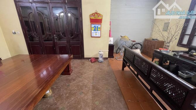 Nhà Duy Tân 165M2 Mặt Tiền 9M 76 Tỷ Vỉa Hè Kinh doanh Ô TÔ Tránh Đỗ - 4