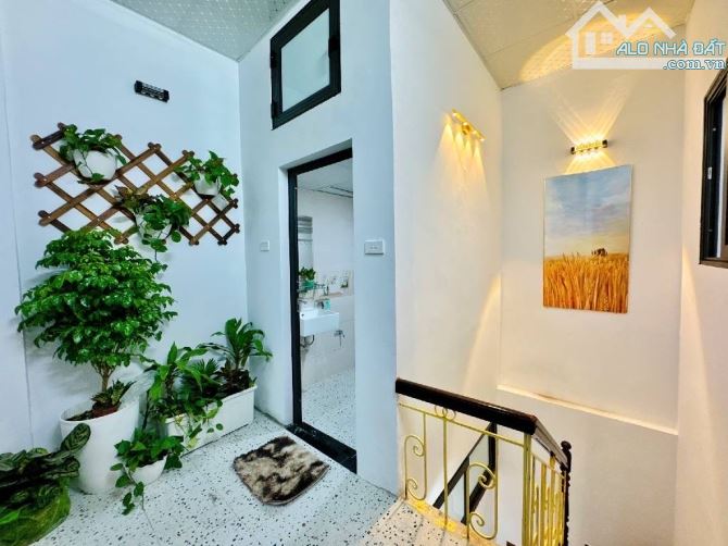 NGỌC HÀ 18/32M GIÁ CHỈ 5,1 TỶ-FULL NỘI THẤT ĐẸP,NGÕ THÔNG,GÀN HỒ Ô TÔ TRÁNH - 4