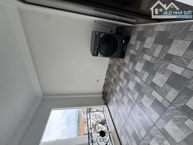 NHÀ GIÁO VIÊN PHỐ TỐ HỮU 37 m2 x 5t Ô TÔ- KINH DOANH- 8,3 tỷ - 4