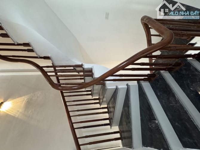 NHÀ GIÁO SƯ PHỐ TỐ HỮU 41 m2 x 5t Ô TÔ- KINH DOANH- 8,4 tỷ - 4