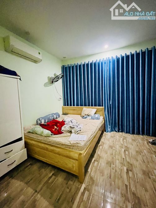 SÁT MẶT TIỀN NGUYỄN XIỂN Q9. TẦNG ĐÚC, 4PN, HẺM  XE TẢI, 5,68 tỷ (còn bớt) DÂN TRÍ CAO. - 4