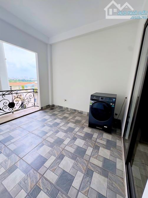 PHÚC LỢI 4 NGỦ MỚI TINH - FULL NỘI THẤT XỊN XÒ - VÀI BƯỚC Ô TÔ ĐỖ - 6 TỶ NHỎ - 4