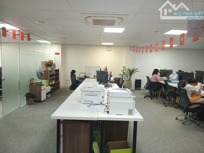 Cần bán gấp toà nhà Mặt Phố Trần Đăng Ninh Kéo Dài, DT 270m2 x 9T, MT 12,1m, Giá 198 Tỷ - 4