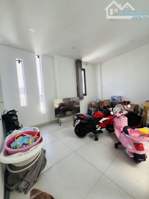 😳HI.Ế.M😳 CĂN GÓC 4TẦNG ĐÚC - 68M2 - HẺM XE HƠI - Q7 cạnh kdc Nam Long- CHỈ 8.5TỶ 😉🏡🏡 - 5