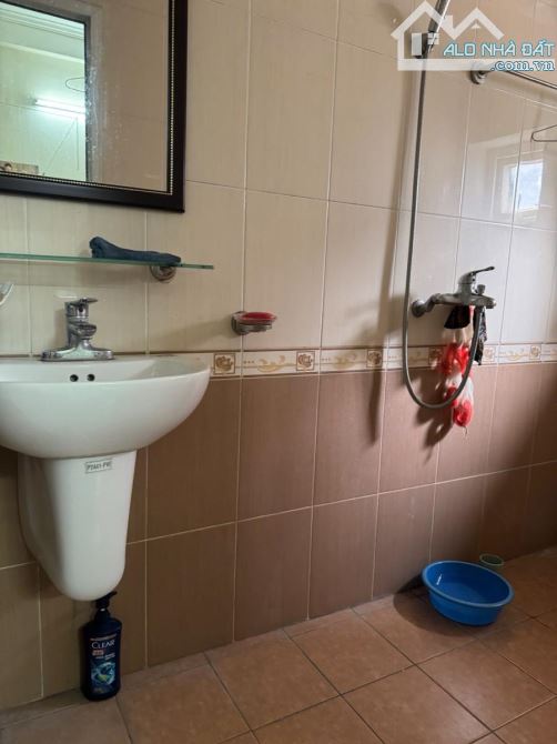 bán nhà gia quất - long biên- nhà đẹp - ngõ thông - 60m2 - 4  tầng - giá 9.3 tỷ. - 5