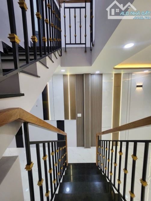 Nhà siêu đẹp hẻm Vườn Lài, 40m2, 2 tầng, full nội thất, chỉ 5.65 tỷ TL - 5