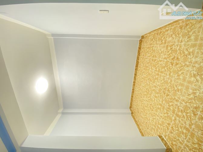 Nhà 3lầu đúc, dt 3x9 5pn sân thượng gần cầu Chà Và Q.8. - 5